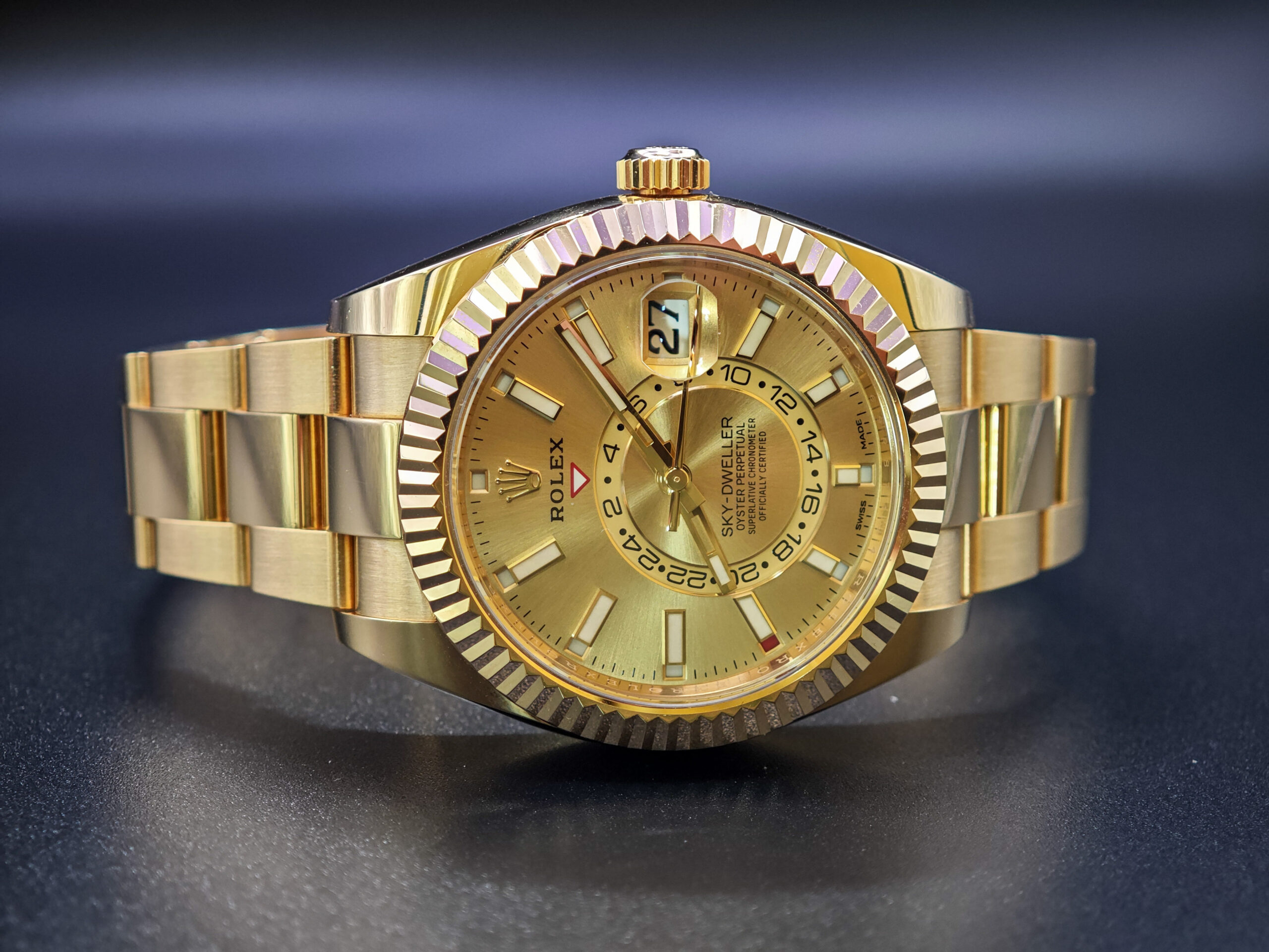 Rolex Sky Dweller 18K Yellow Gold - Image 11