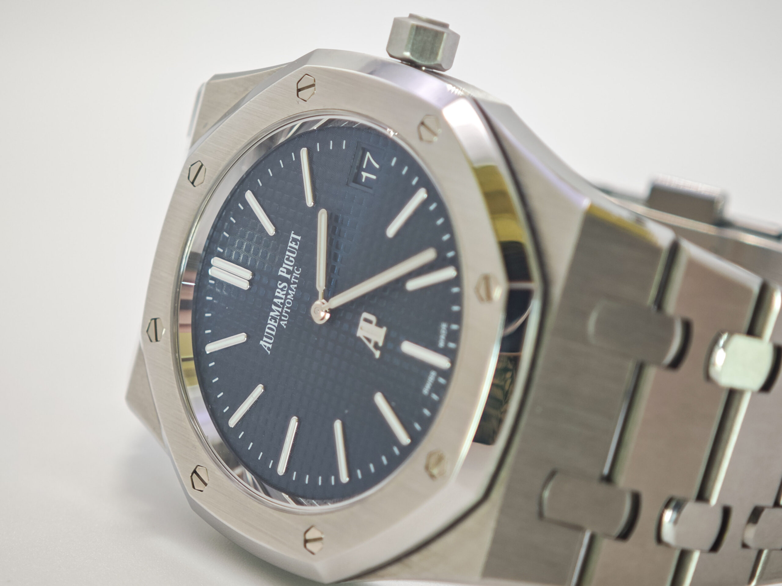 Audemars Piguet Royal Oak Jumbo - Image 15