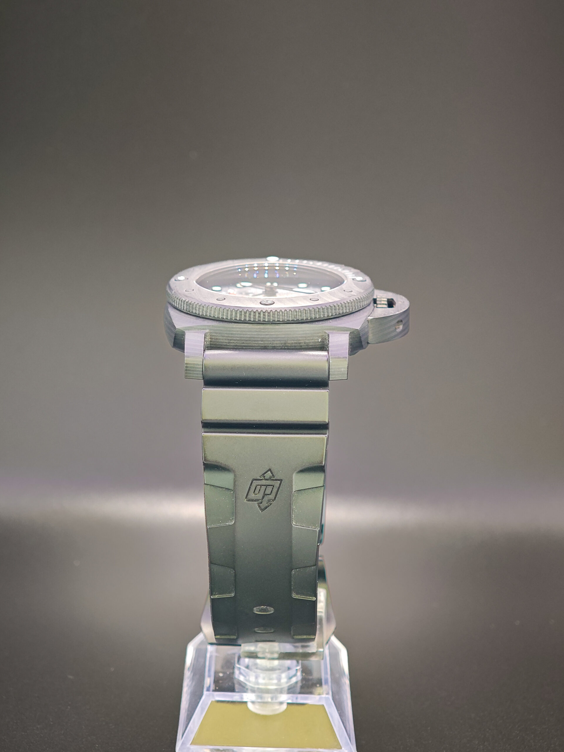Panerai Submersible Luna Rossa - Image 8