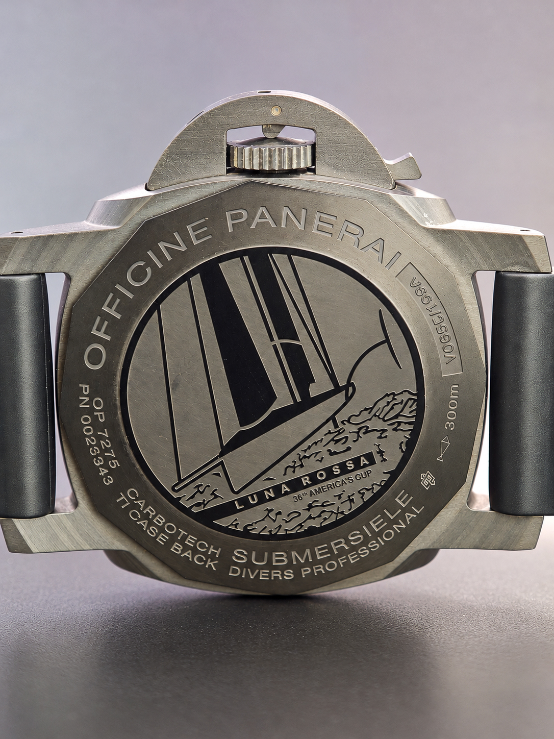 Panerai Submersible Luna Rossa - Image 3