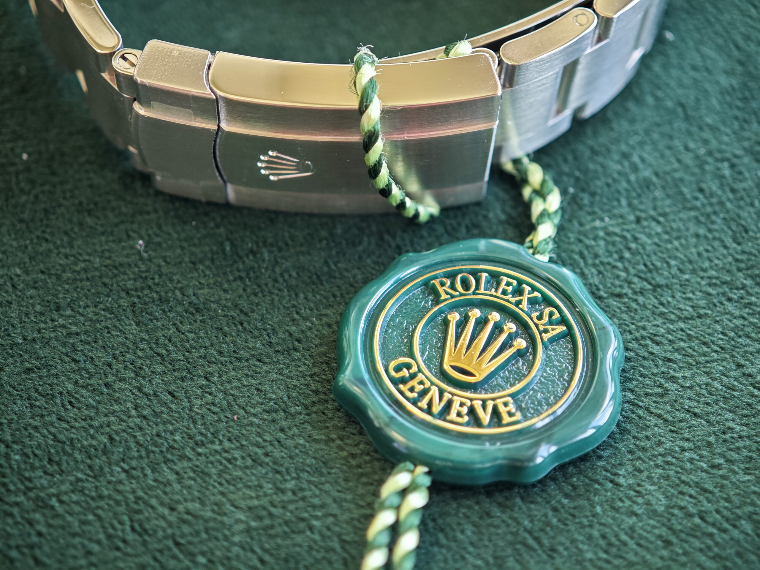 Rolex Oyster Perpetual 36 Pistachio Dial - Image 13